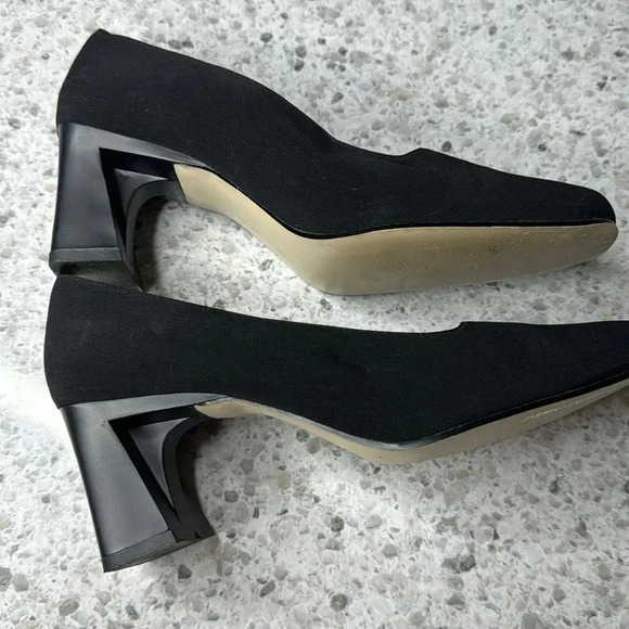 Jasmine New York fabric upper size 6.5 and heels are about 2.5 inches - Picture 1 of 8